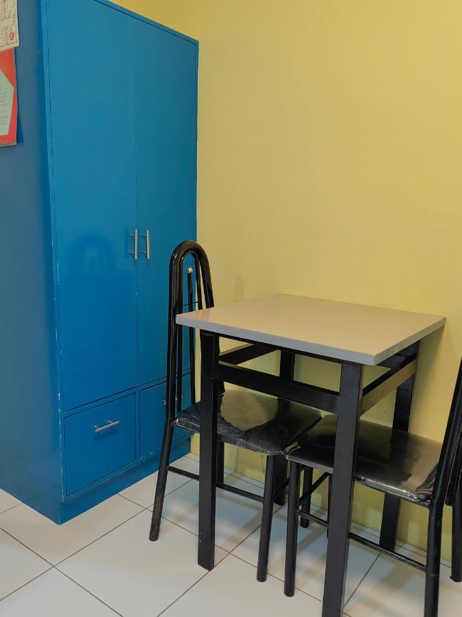 Yellowpad Hotel Davao Екстер'єр фото