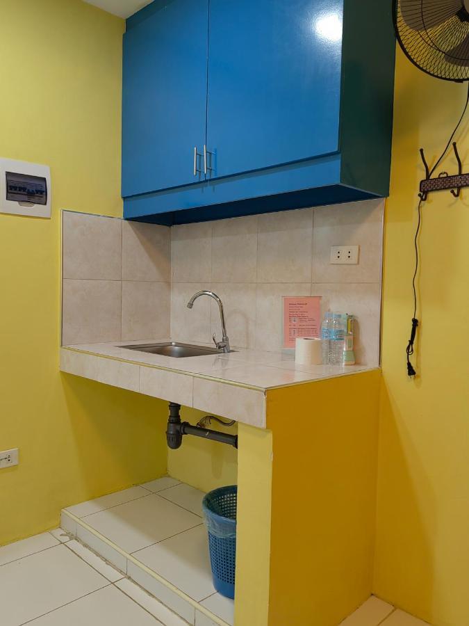 Yellowpad Hotel Davao Екстер'єр фото
